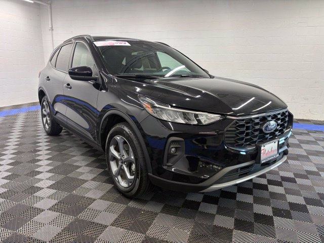 Used 2025 Ford Escape ST-Line Select AWD/4WD image 13