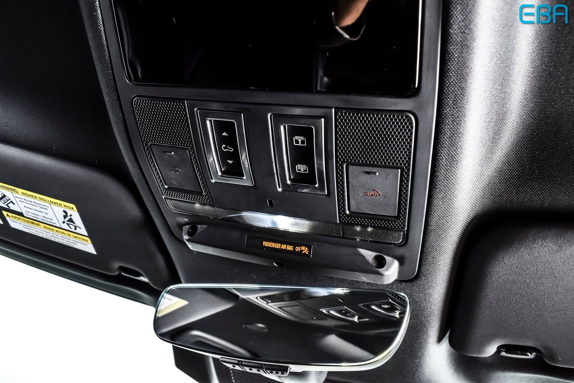 Used 2025 Land Rover Defender 110 S image 28