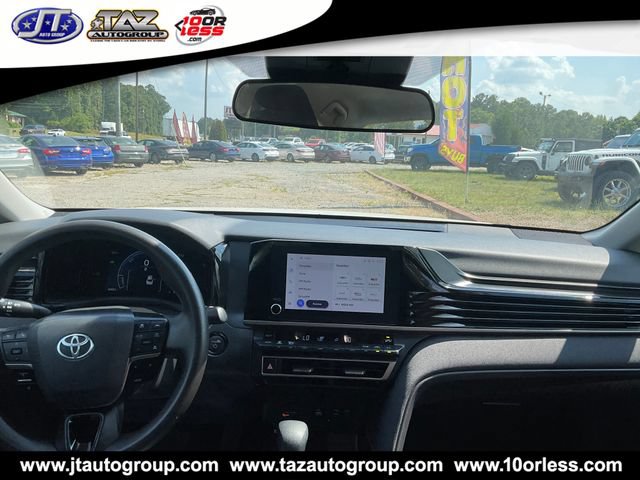 Used 2025 Toyota Camry LE FWD image 21