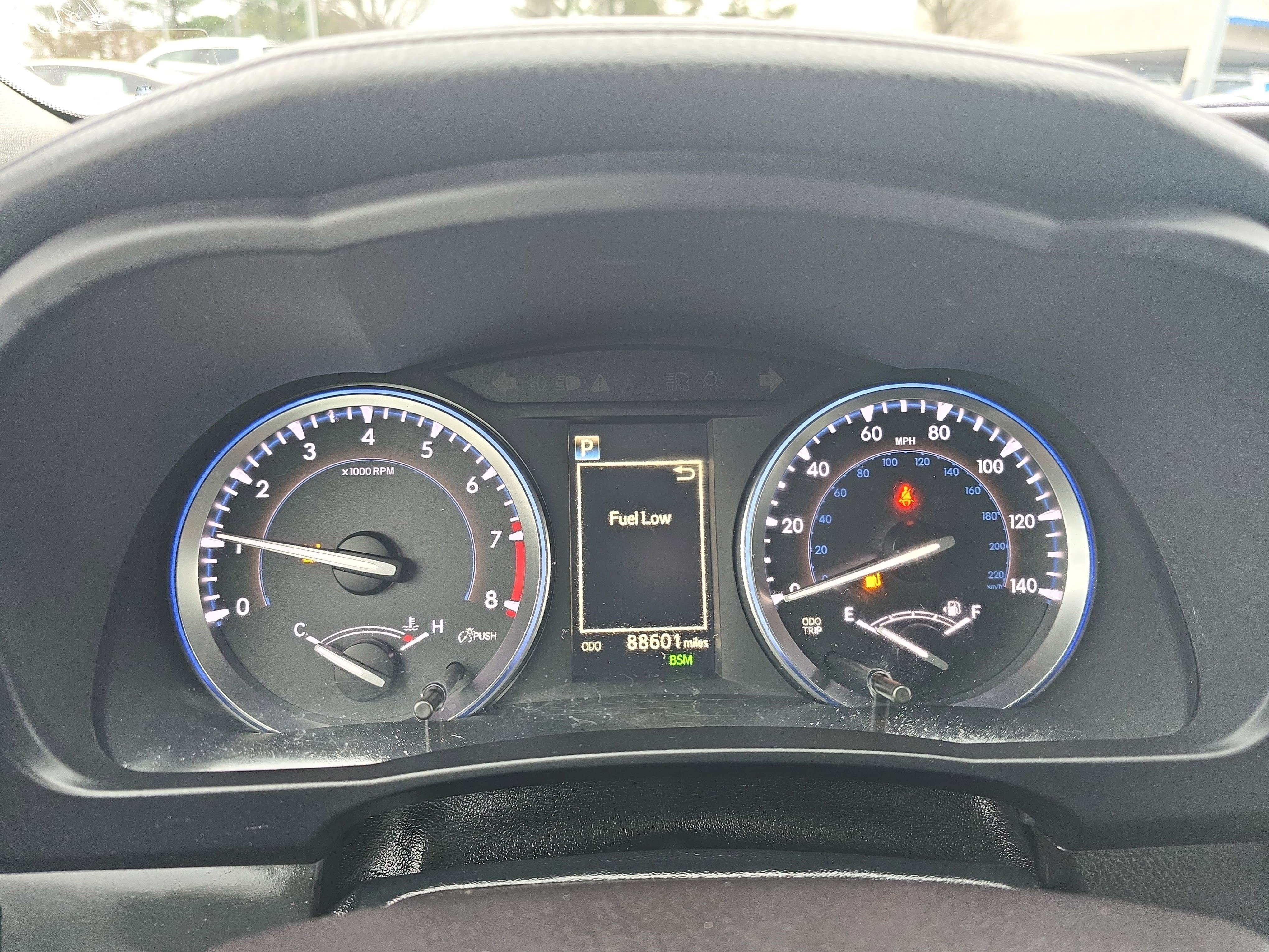 Used 2018 Toyota Highlander XLE image 19