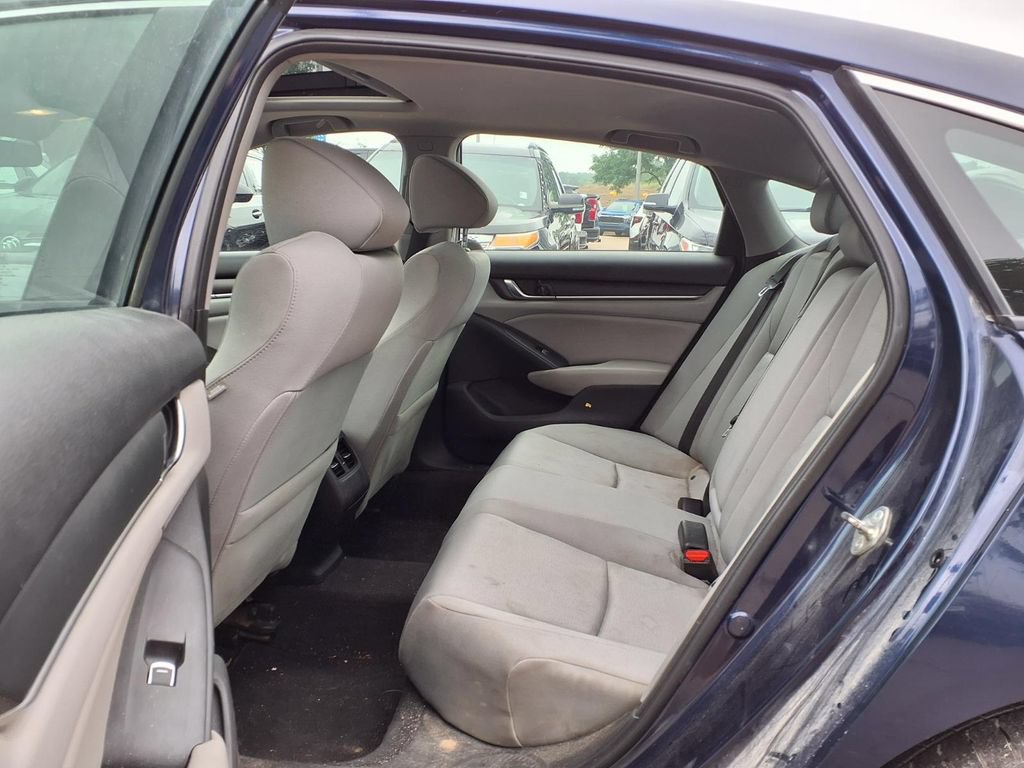 Used 2018 Honda Accord EX image 8