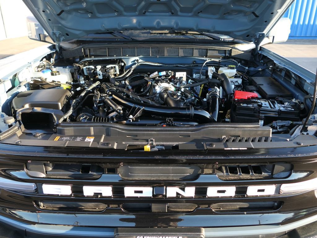 Used 2025 Ford Bronco Outer Banks image 28