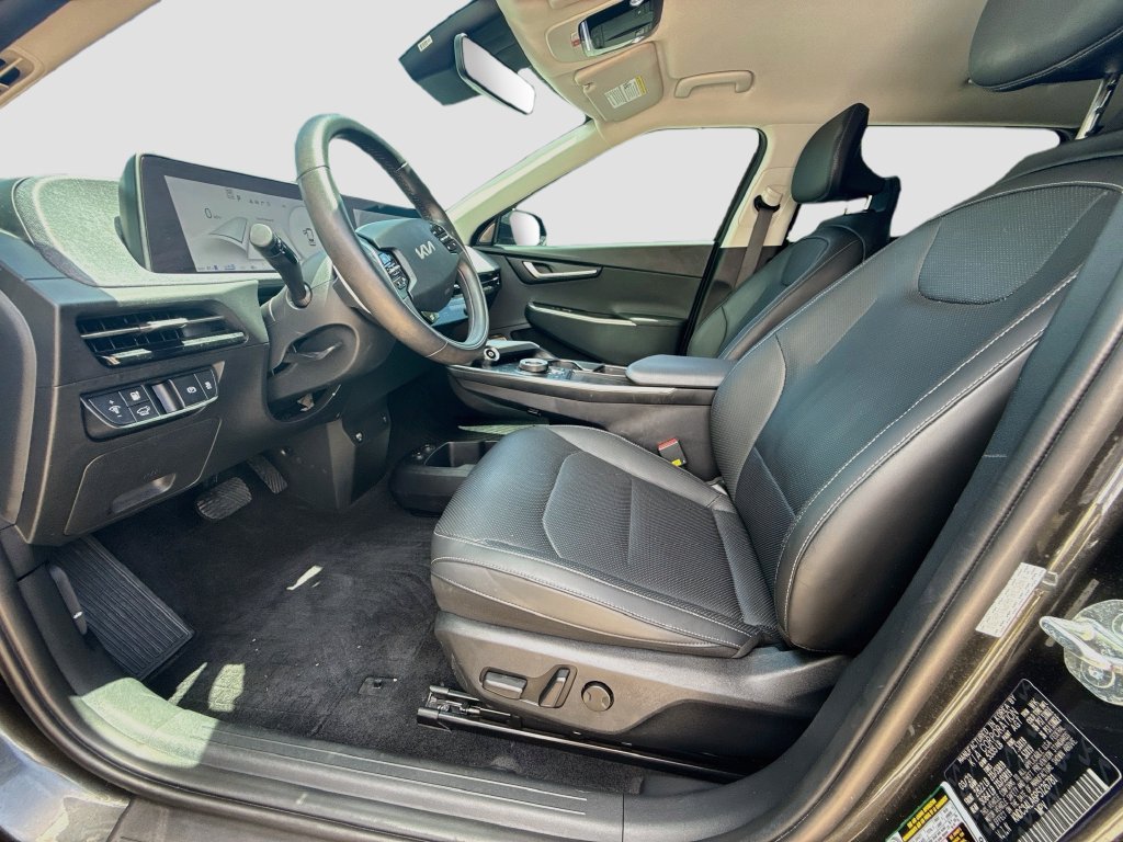 Used 2023 Kia EV6 Wind RWD image 23