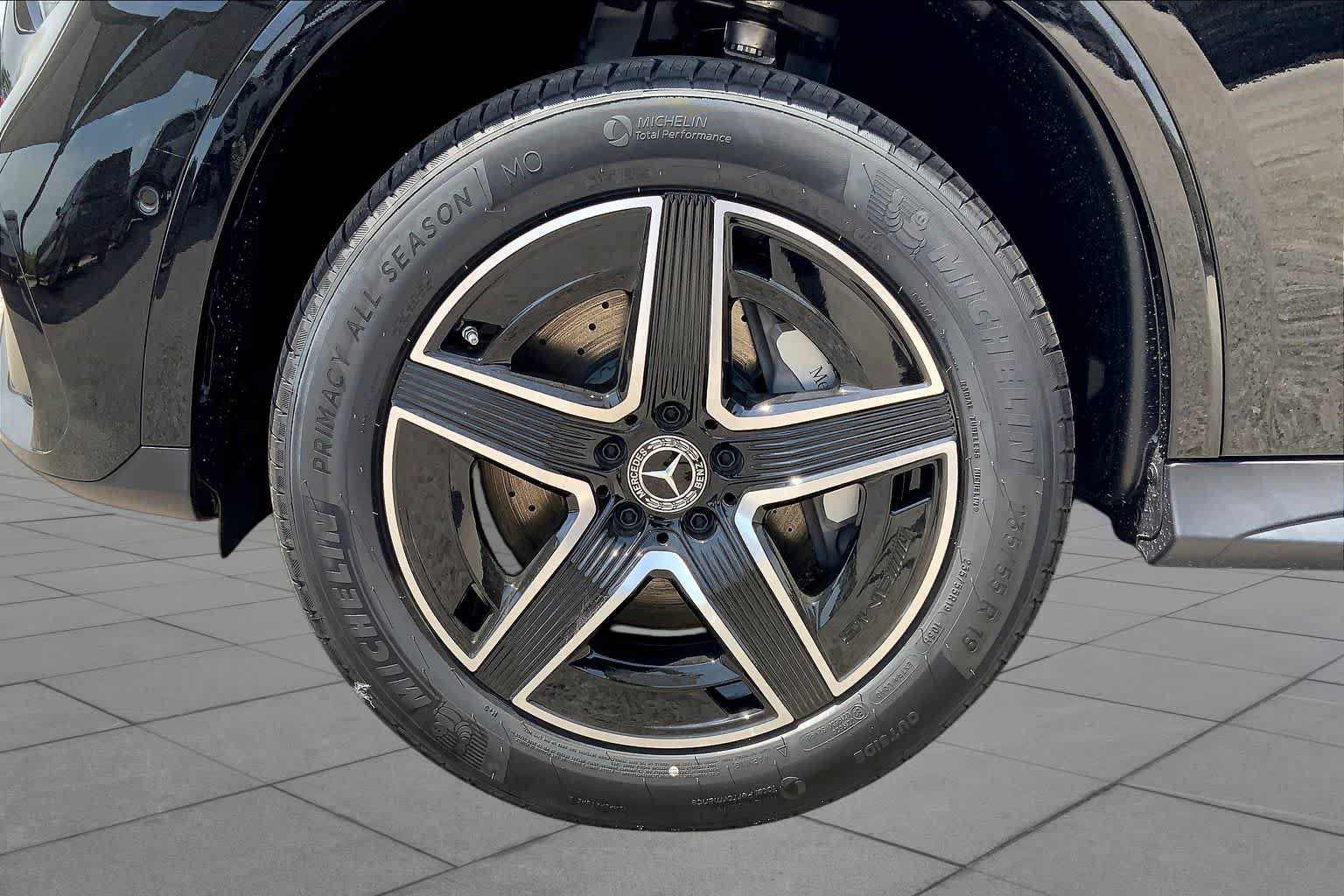 New 2025 Mercedes-Benz GLC 300 image 19