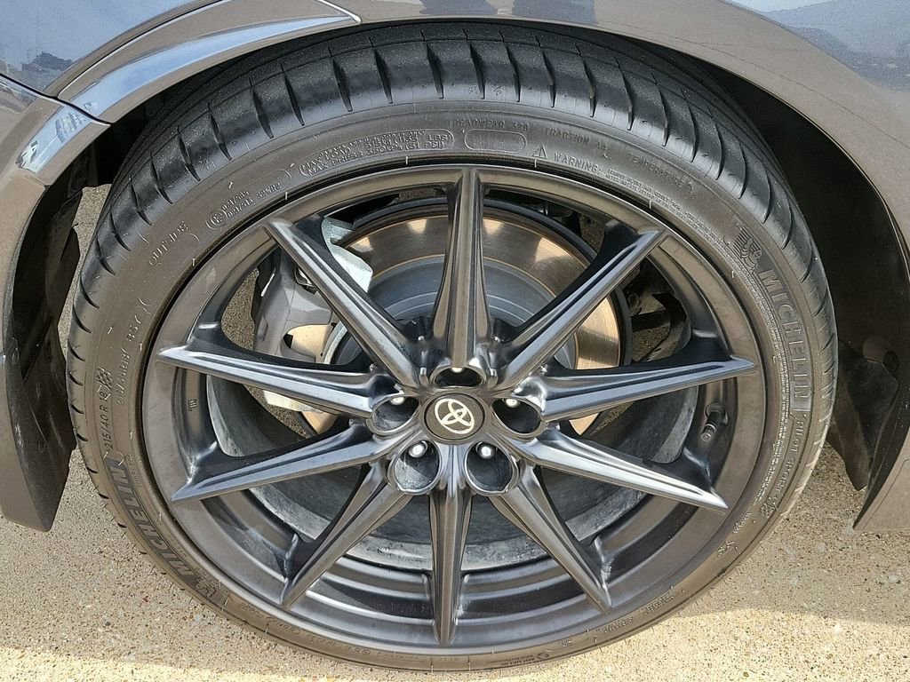 Used 2025 Toyota GR86 Premium image 30