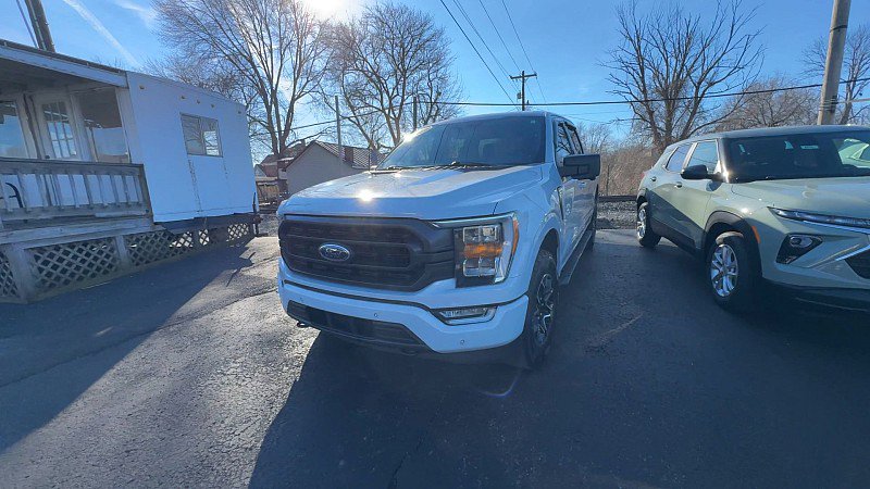 Used 2021 Ford F150 XLT w/ Equipment Group 302A High image 3