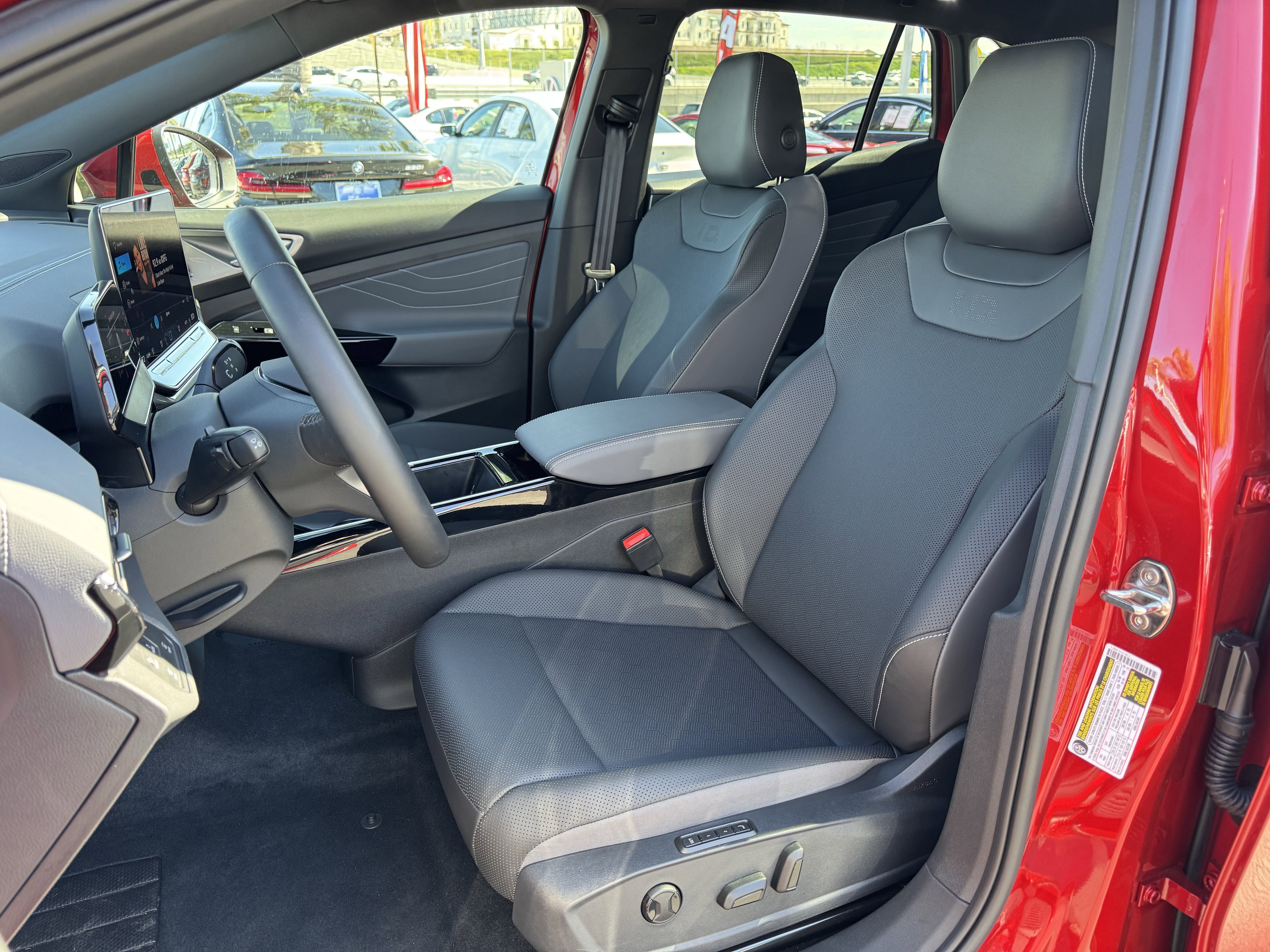 Certified 2025 Volkswagen ID.4 Pro S image 15