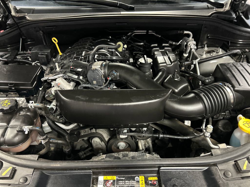 Used 2024 Dodge Durango GT image 28