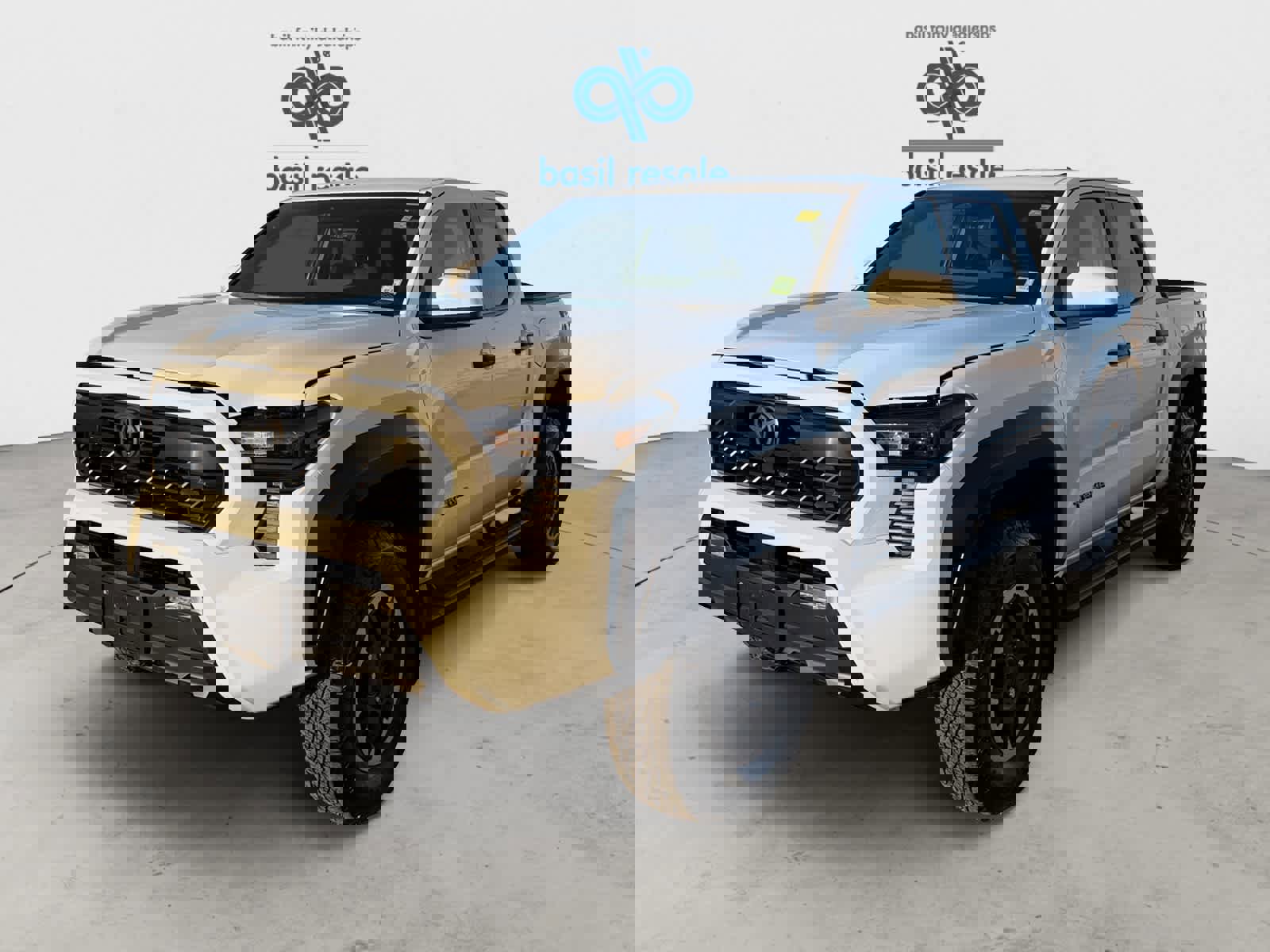 Used 2025 Toyota Tacoma TRD Off-Road image 2