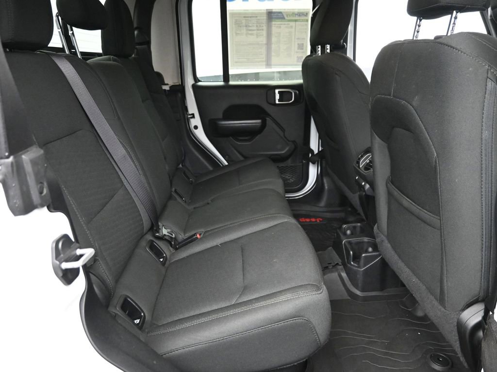 Used 2020 Jeep Gladiator Sport w/ Quick Order Package 24S image 9