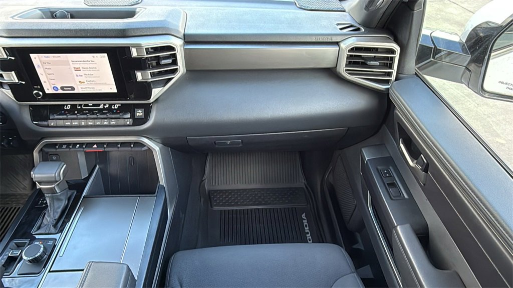 Certified 2025 Toyota Sequoia SR5 image 31