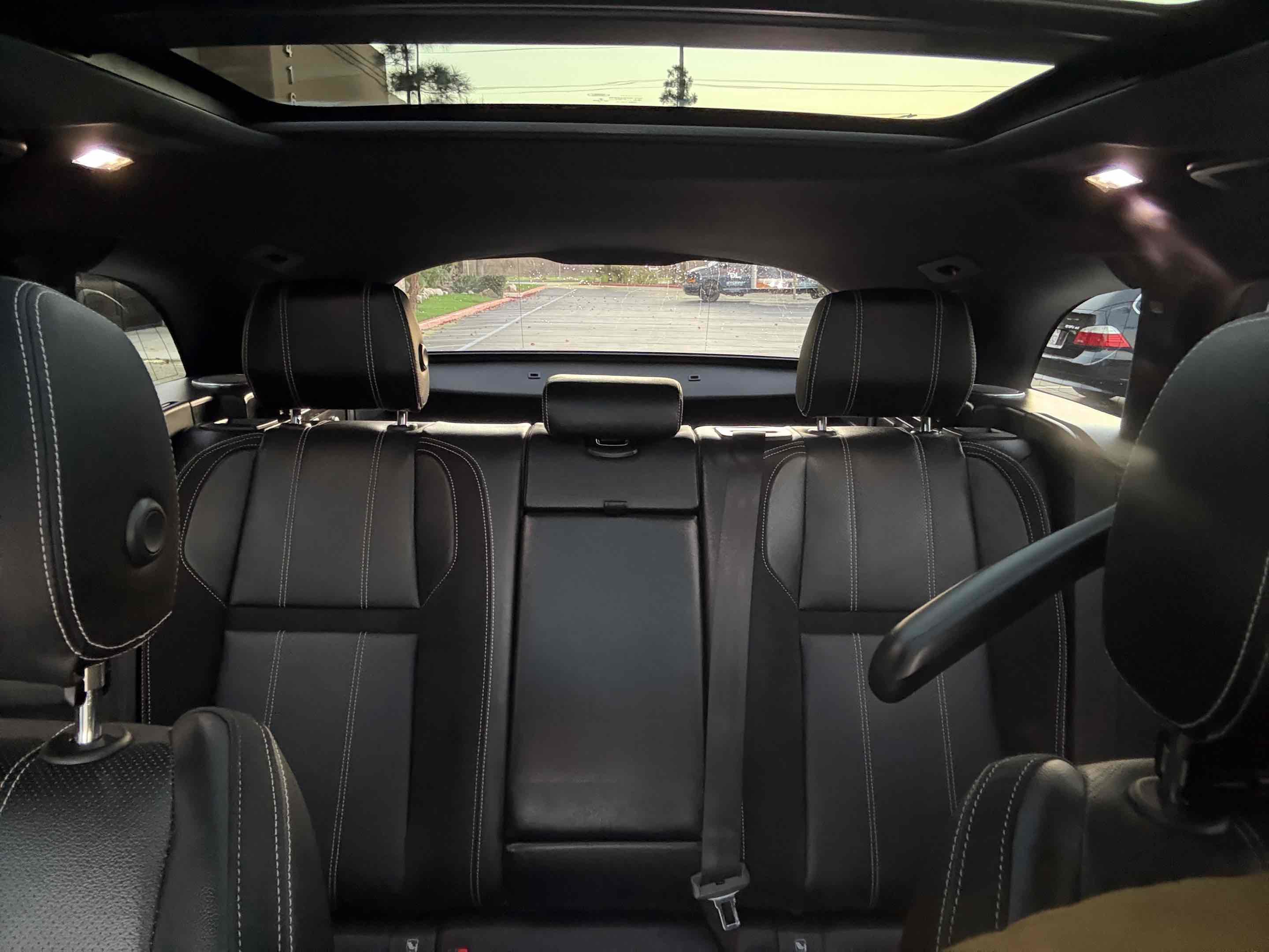 Used 2018 Land Rover Range Rover Velar R-Dynamic SE image 60