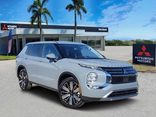 New 2026 Mitsubishi Outlander SE image 1