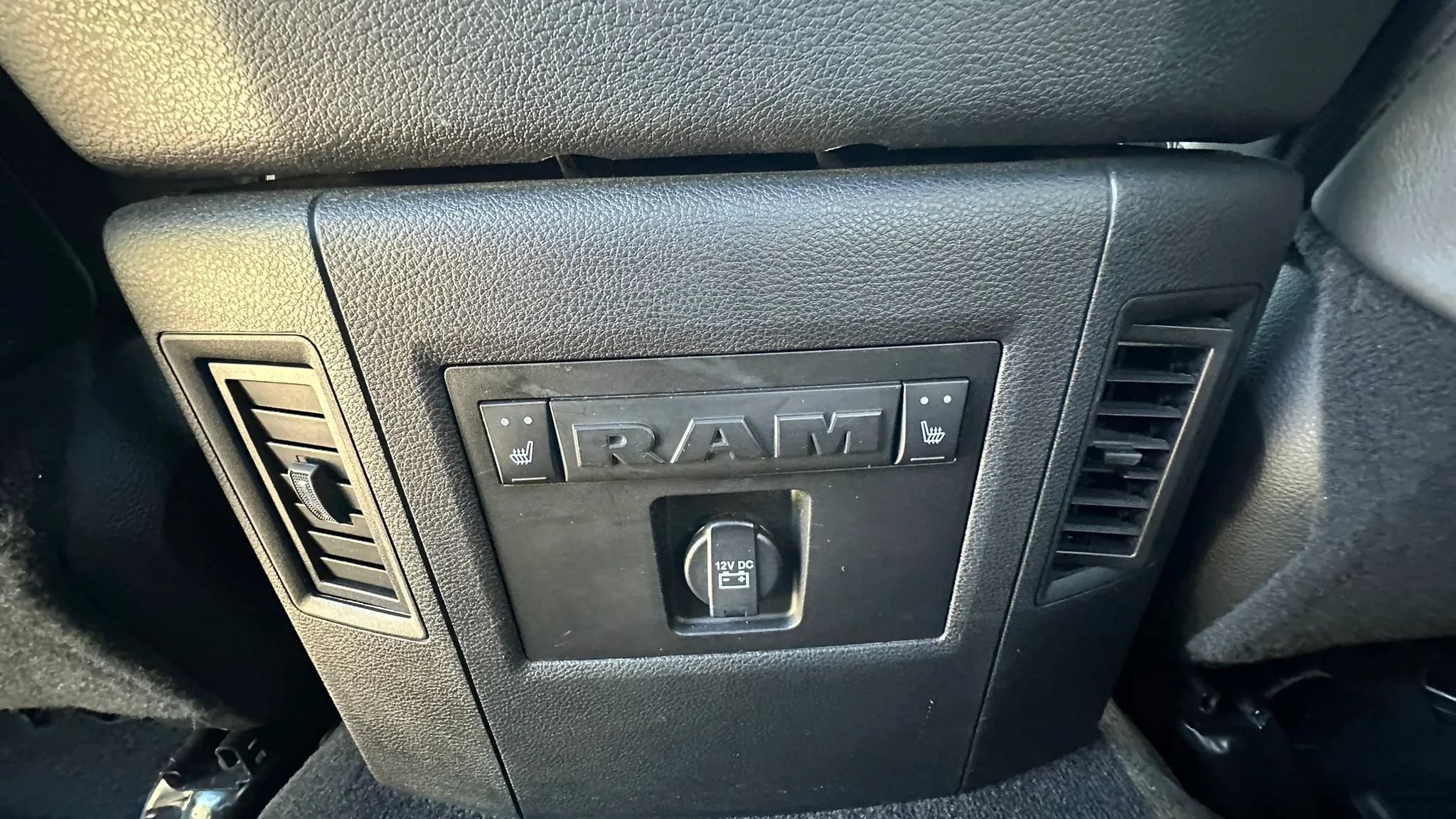 Used 2017 RAM 1500 Limited AWD/4WD image 29