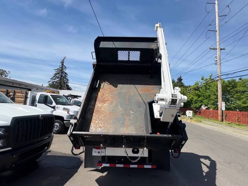 Used 2013 GMC Sierra 3500 W/T RWD image 28