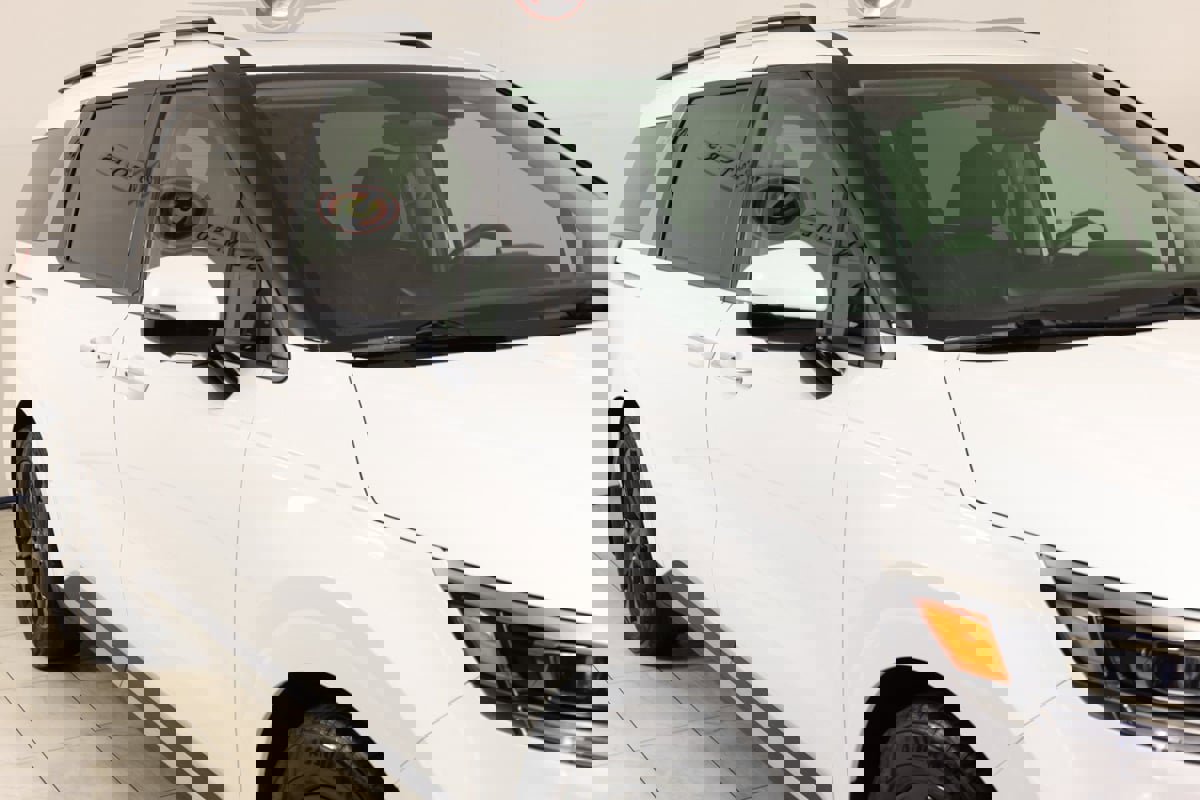 Used 2024 Kia Carnival SX Prestige image 39