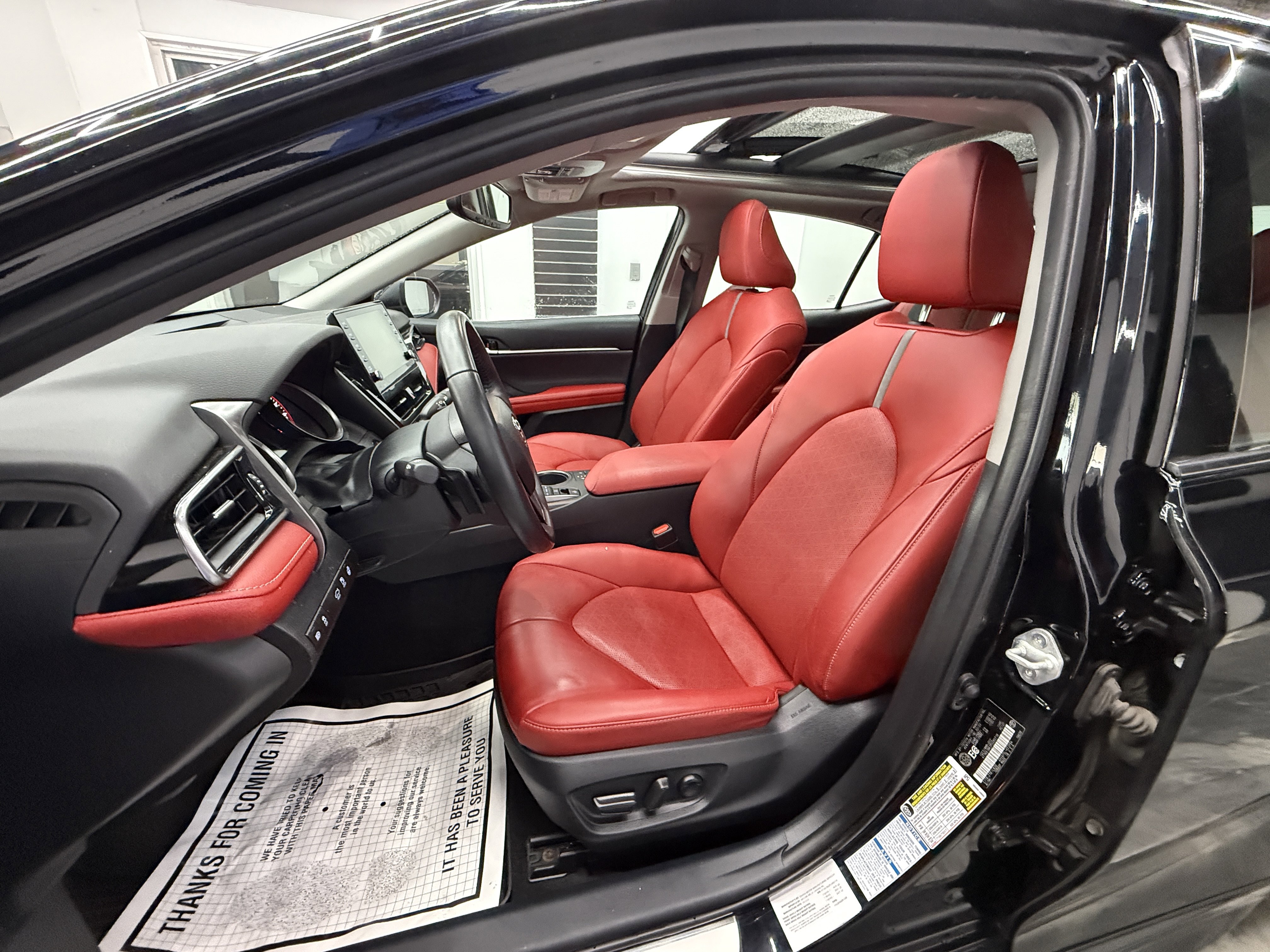 Used 2023 Toyota Camry XSE image 11