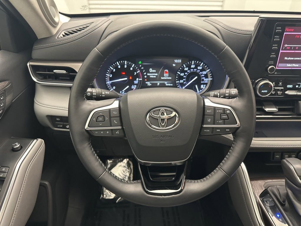 Used 2020 Toyota Highlander Limited image 19