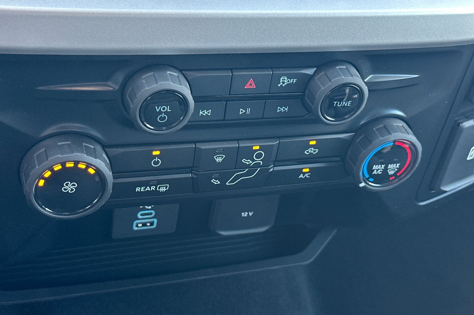 New 2027 Ford F250 XL w/ STX Appearance Package AWD/4WD image 19