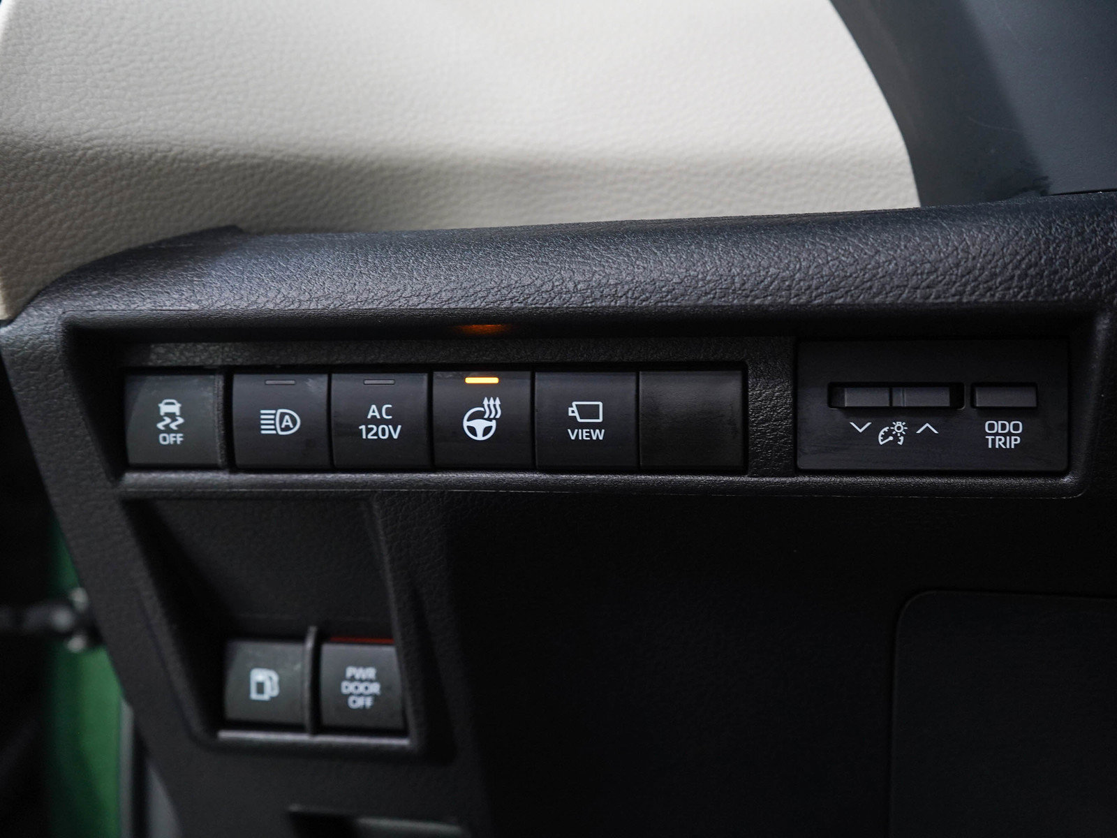 Used 2026 Toyota Sienna Platinum AWD/4WD image 30