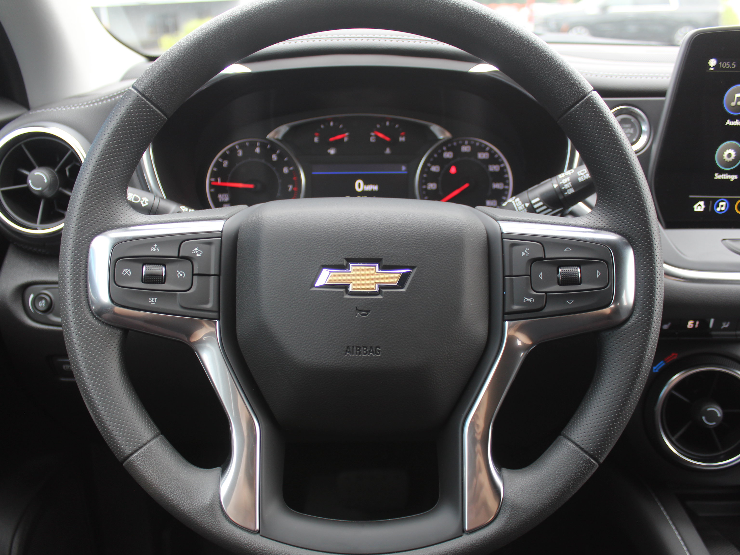 New 2026 Chevrolet Blazer LT w/ Convenience Package AWD/4WD image 11