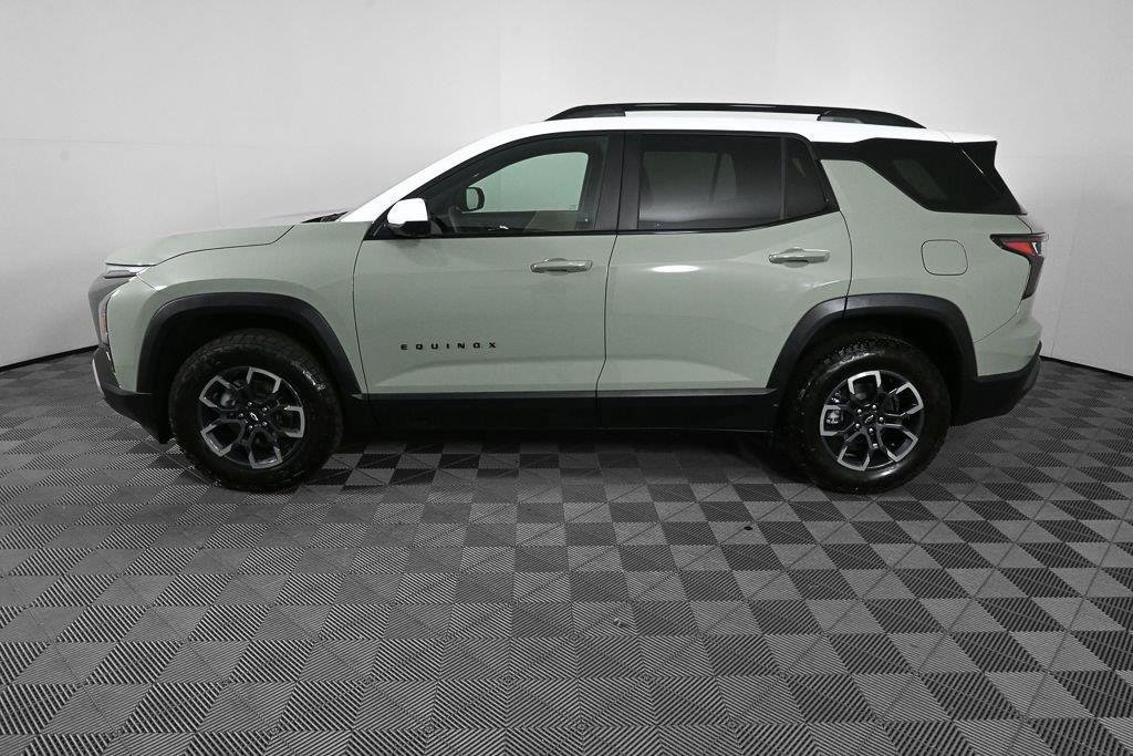 Used 2026 Chevrolet Equinox ACTIV w/ Safety and Technology Package AWD/4WD image 2