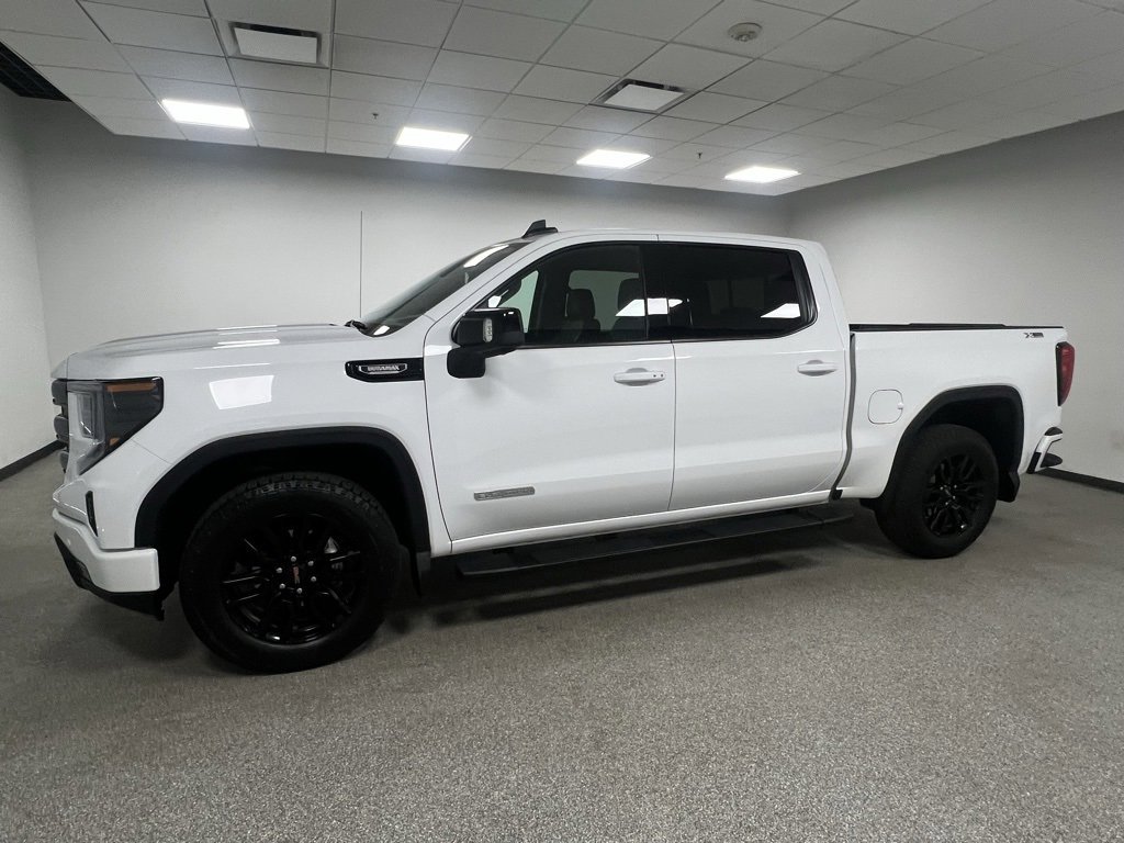 Used 2025 GMC Sierra 1500 Elevation w/ Elevation Premium Package image 7