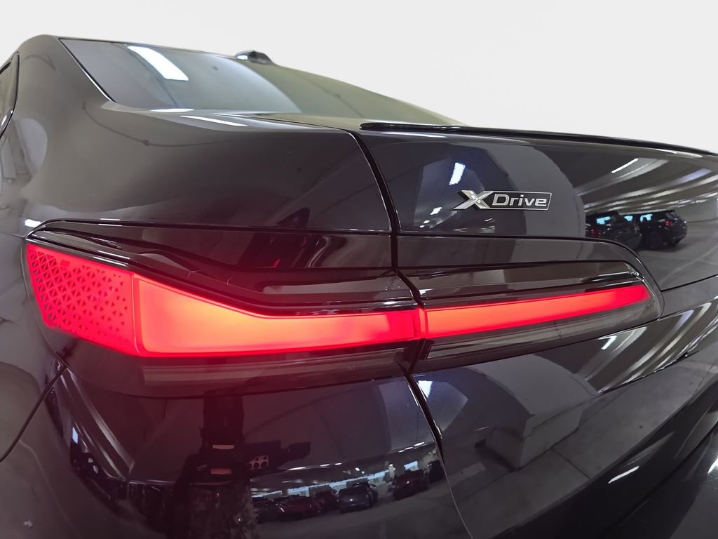 Certified 2023 BMW 760i xDrive w/ Executive Package AWD/4WD image 33