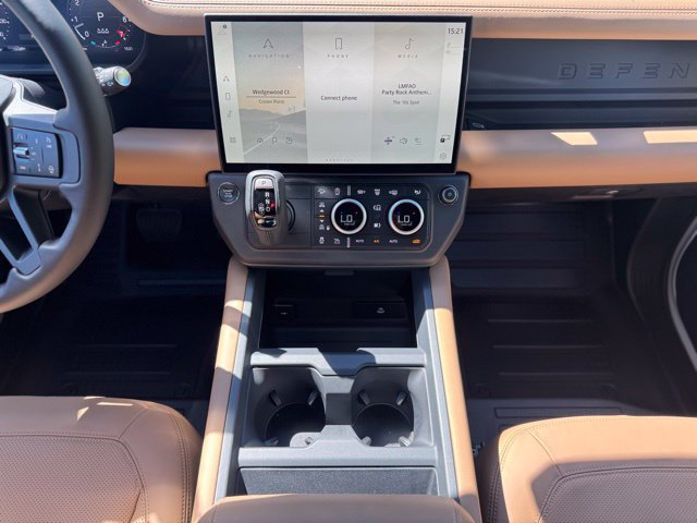 New 2026 Land Rover Defender 110 X-Dynamic SE AWD/4WD image 26