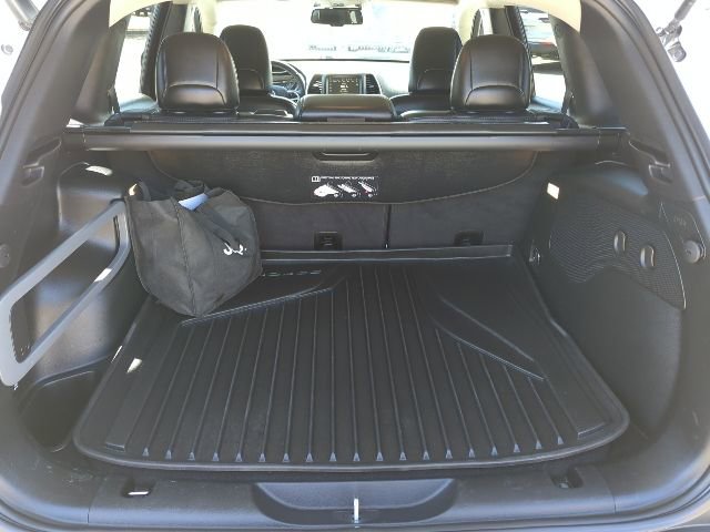 Used 2017 Jeep Cherokee Trailhawk image 26