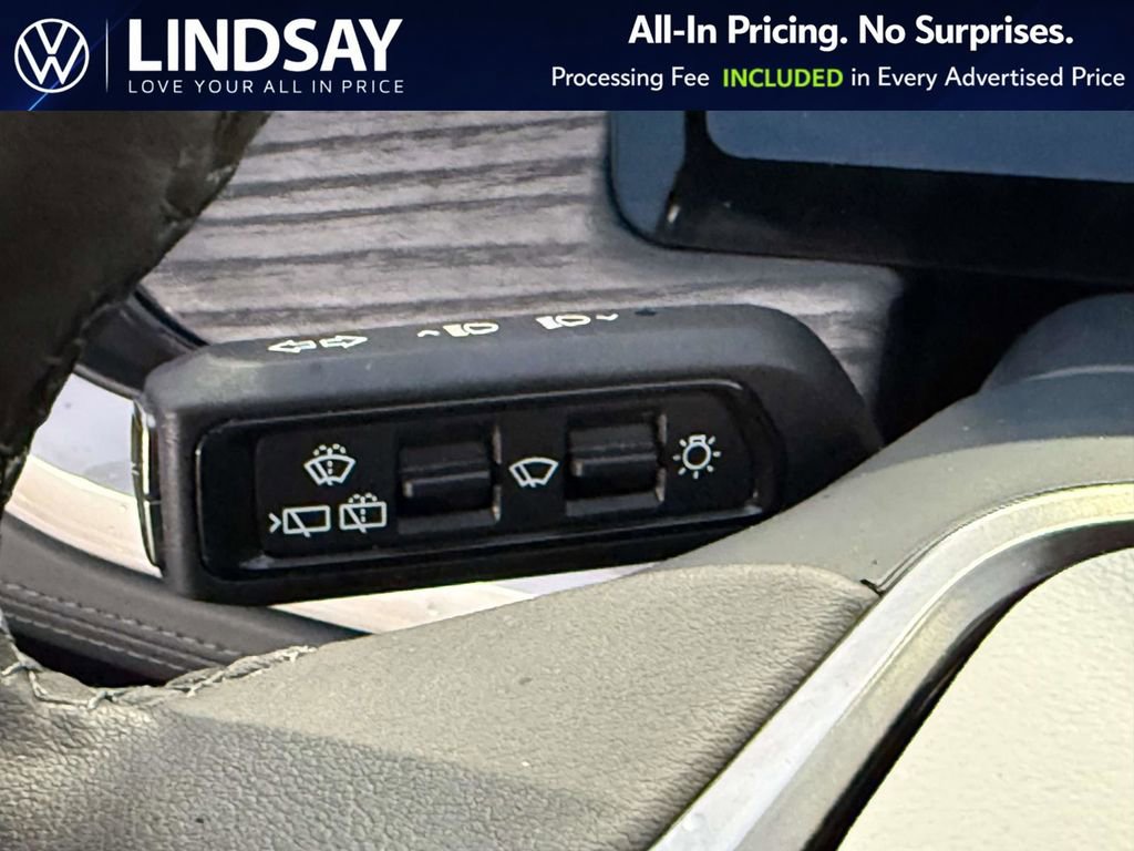 Used 2023 Rivian R1S Adventure image 22