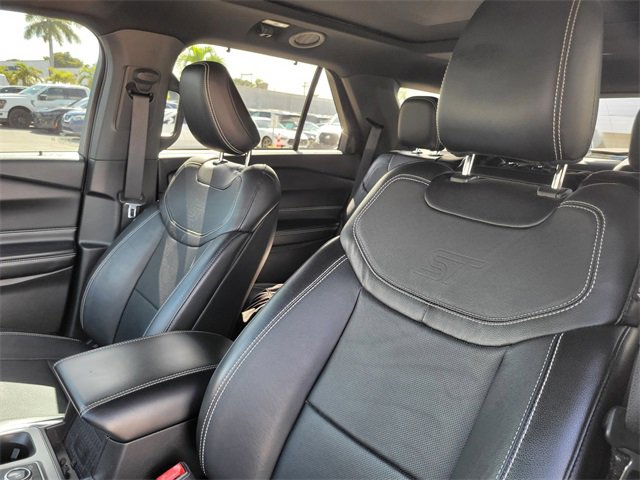 Certified 2020 Ford Explorer ST w/ ST Street Pack image 19