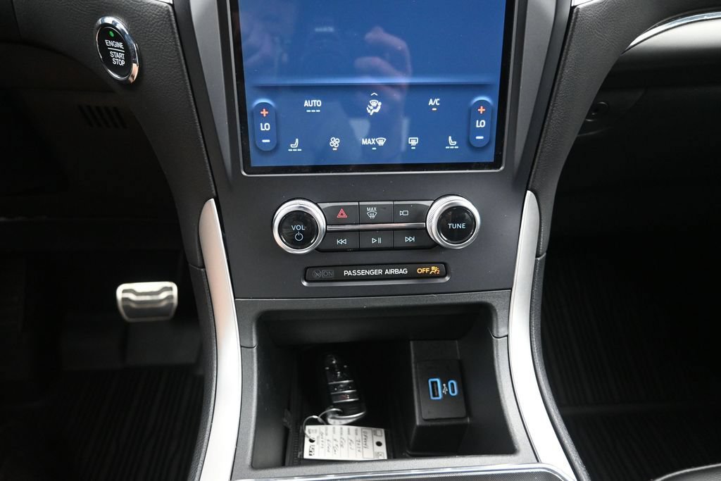 Used 2024 Ford Edge ST-Line AWD/4WD image 17