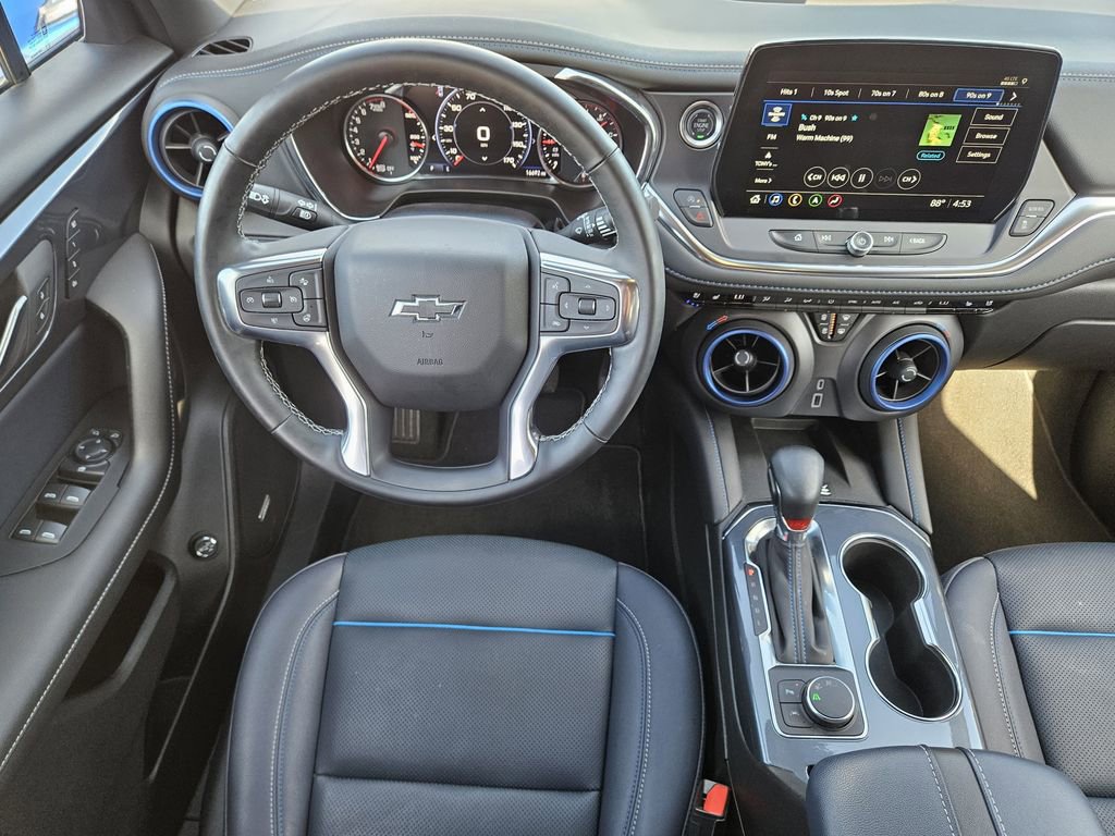 Used 2025 Chevrolet Blazer RS w/ Driver Confidence II Package FWD image 34