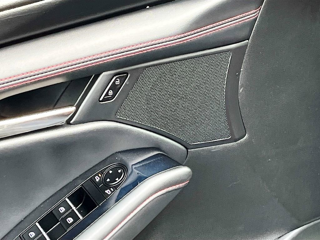 Used 2024 MAZDA MAZDA3 s image 19