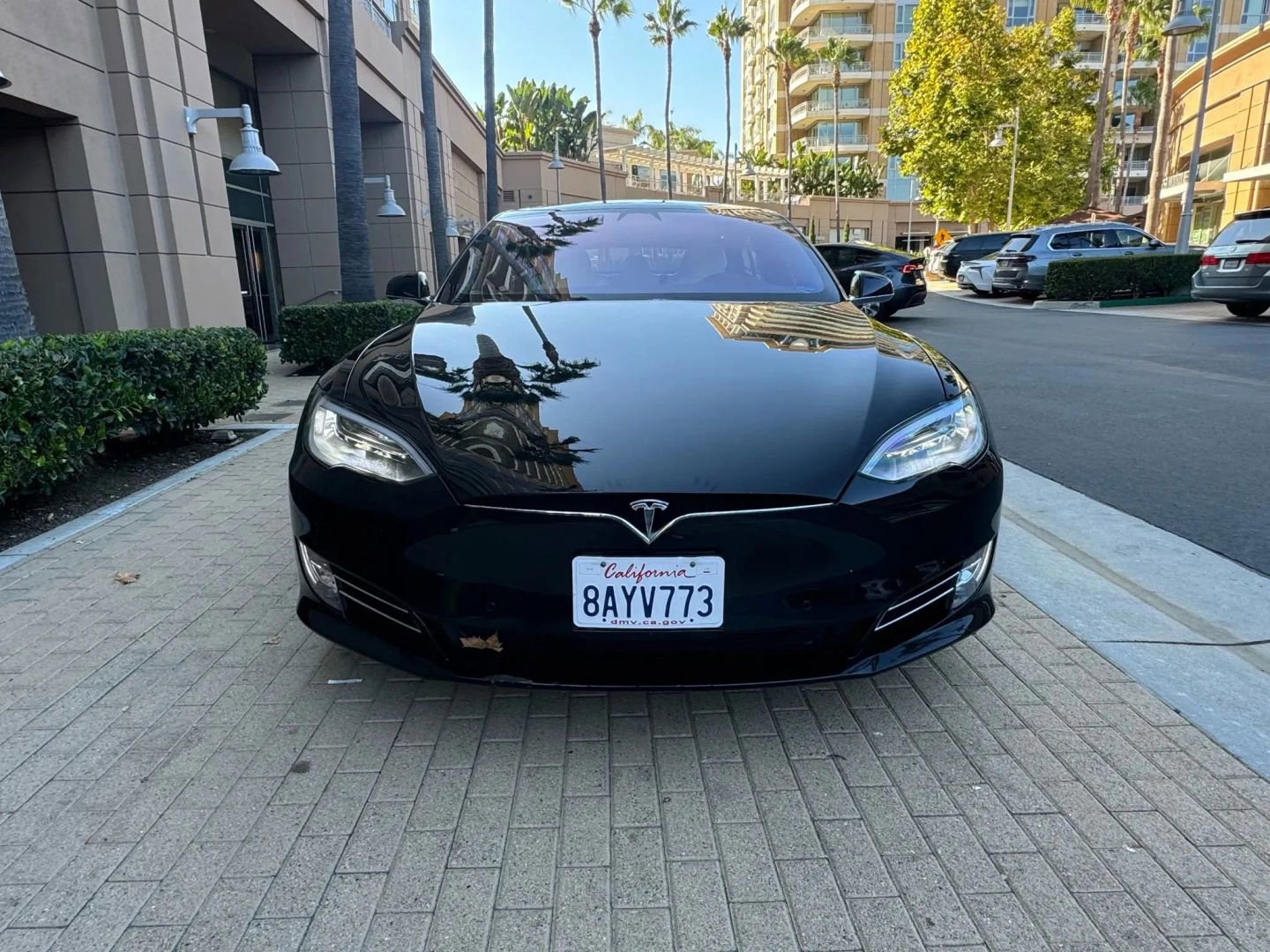 Used 2017 Tesla Model S 60 RWD image 2