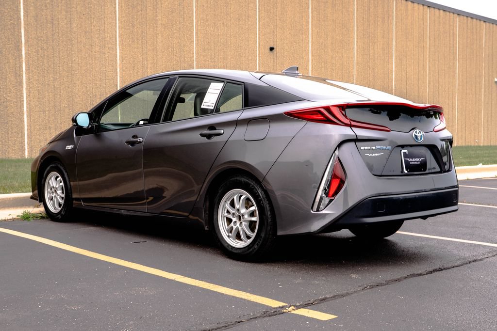 Used 2018 Toyota Prius Prime Premium FWD image 7