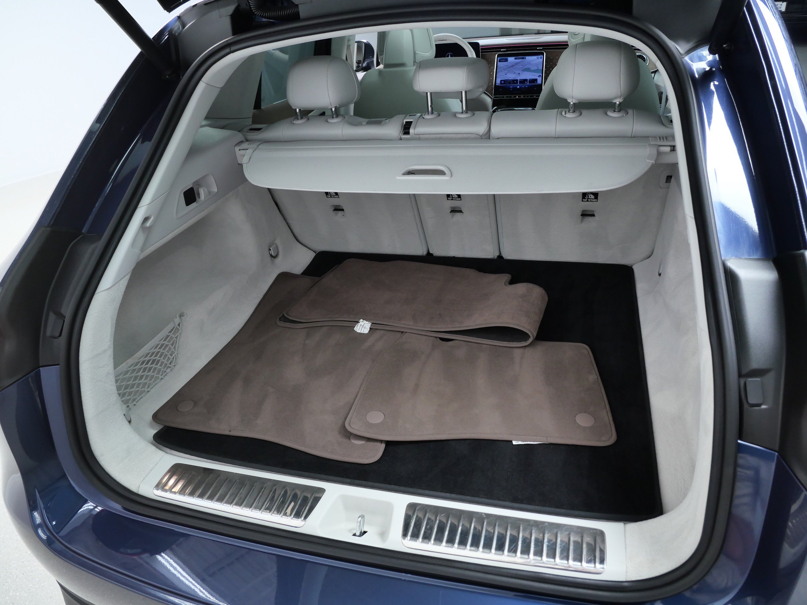 Certified 2023 Mercedes-Benz EQE 350+ 4MATIC SUV image 7