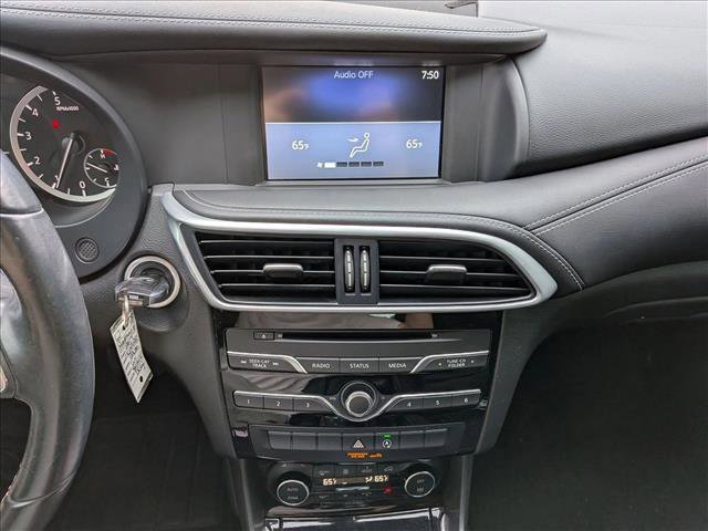 Used 2017 INFINITI QX30 FWD image 11