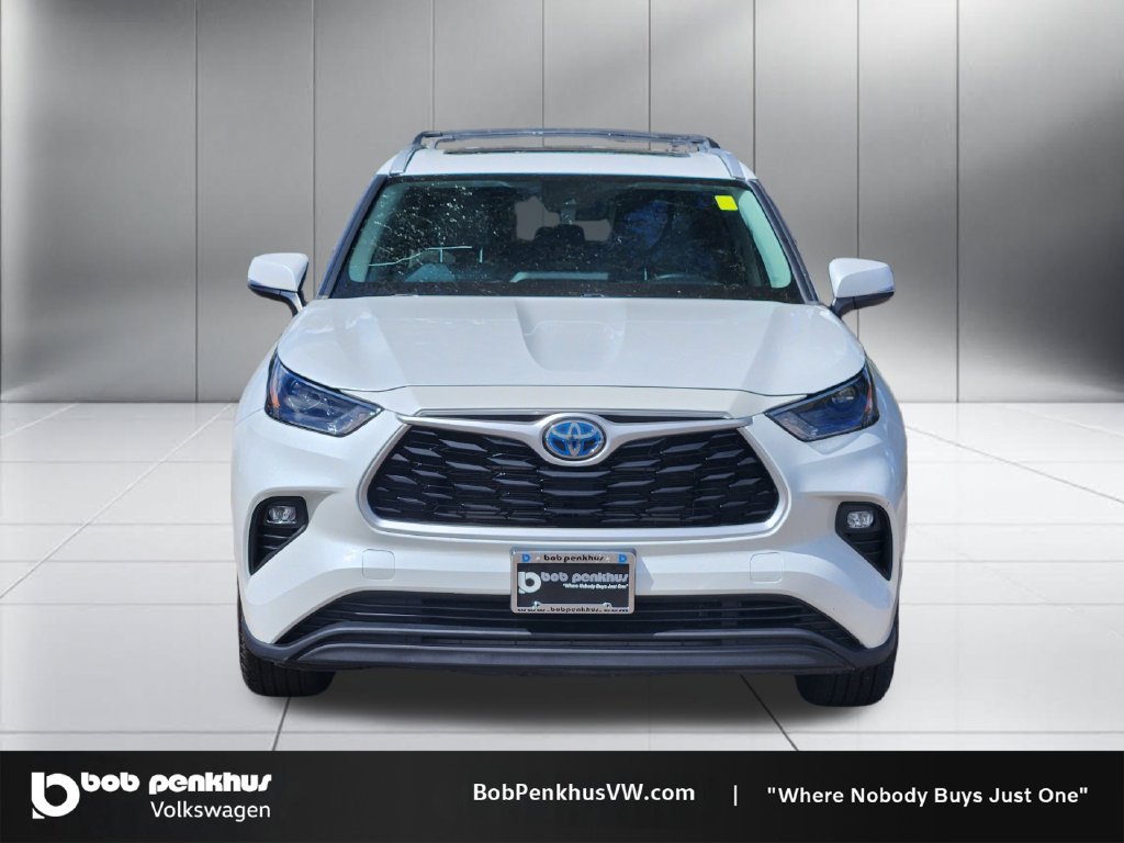 Used 2022 Toyota Highlander XLE AWD/4WD image 22