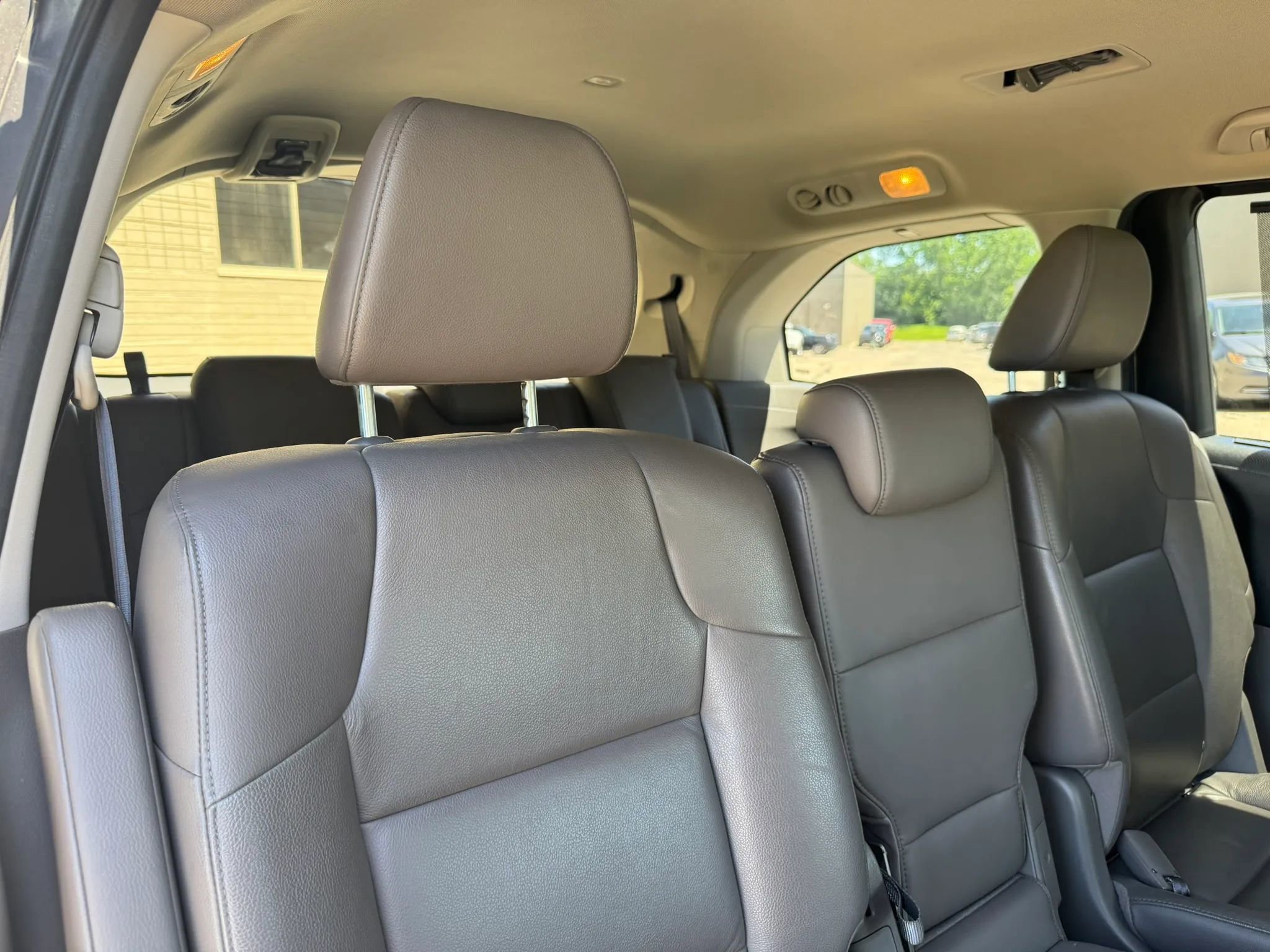 Used 2015 Honda Odyssey EX-L image 31