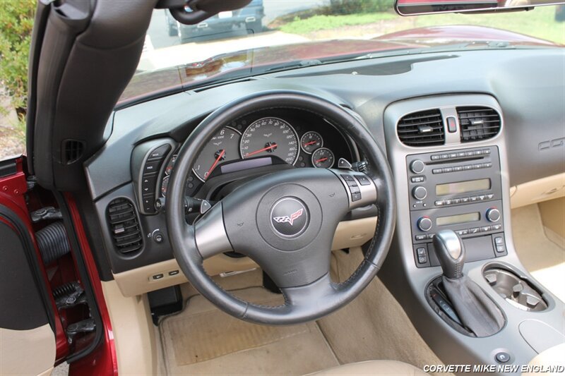 Used 2007 Chevrolet Corvette Convertible w/ Preferred Equipment Group RWD image 40