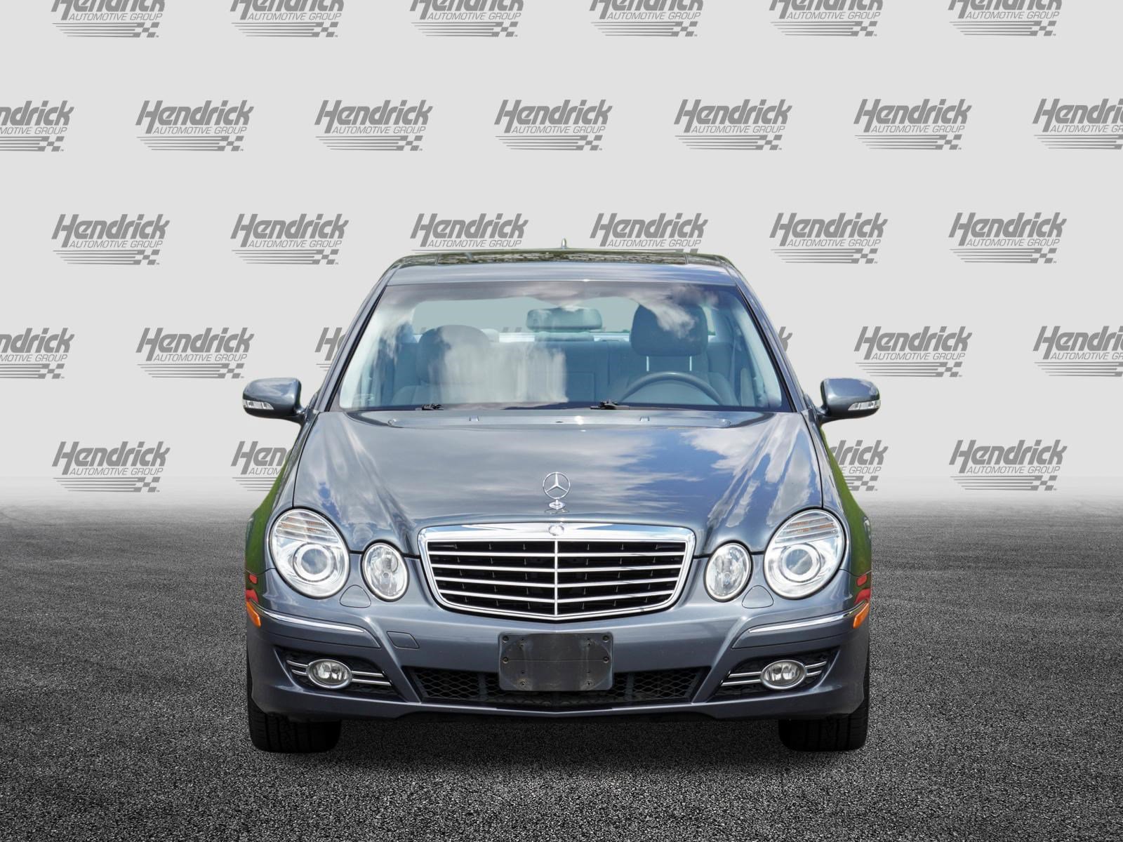 Used 2008 Mercedes-Benz E 350 4MATIC Sedan image 3