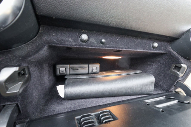 Used 2015 Mercedes-Benz SLK 250 image 33