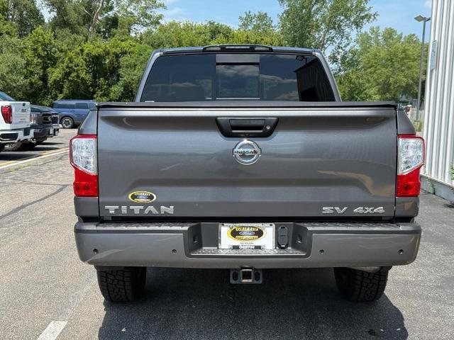 Used 2021 Nissan Titan SV w/ SV Convenience Package AWD/4WD image 4