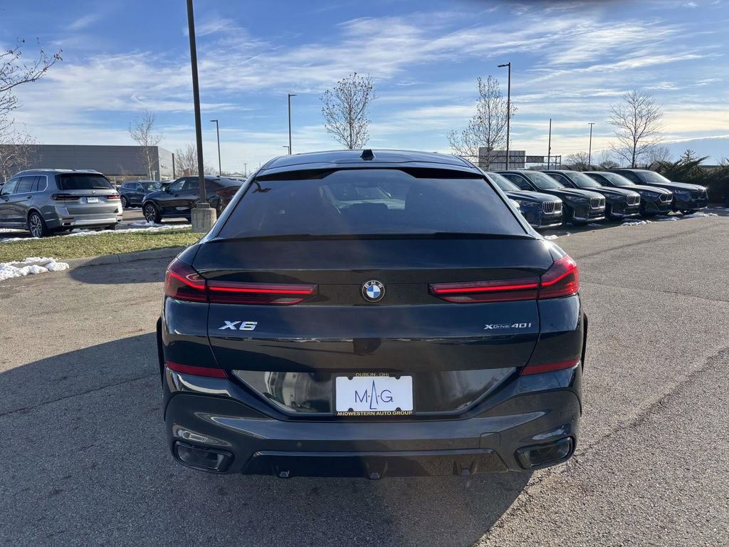 New 2026 BMW X6 xDrive40i w/ Climate Comfort Package image 6