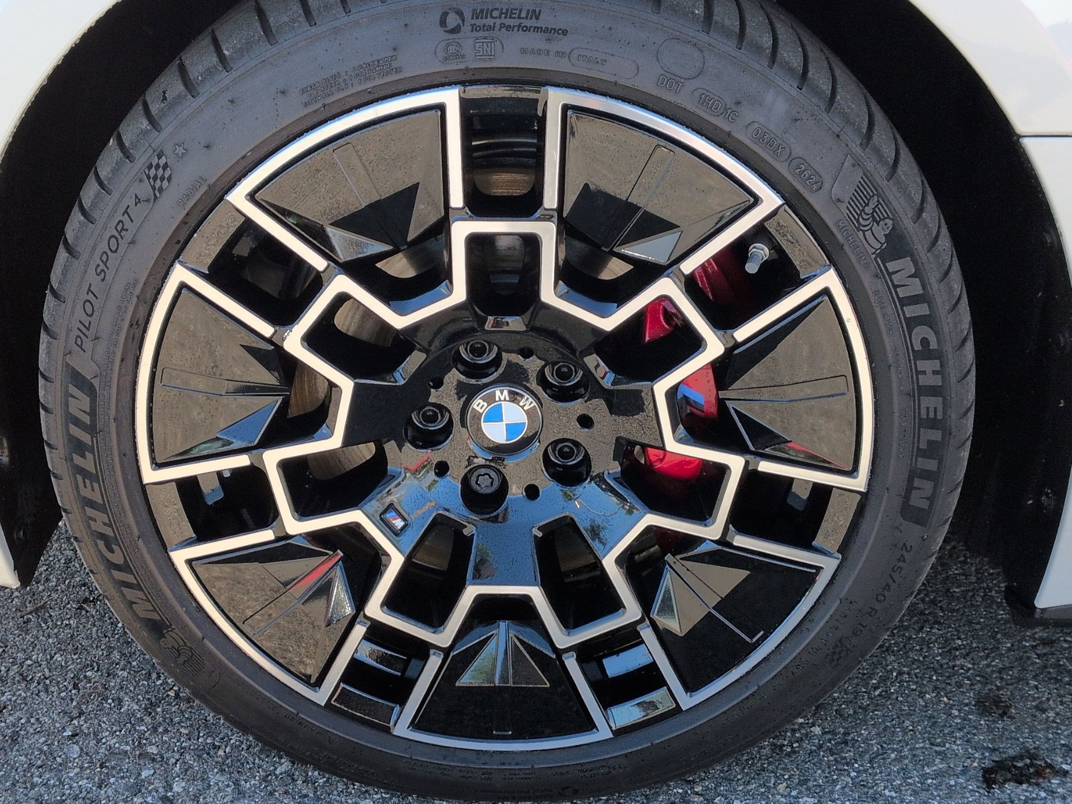 Used 2025 BMW i4 M50 w/ Premium Package image 13