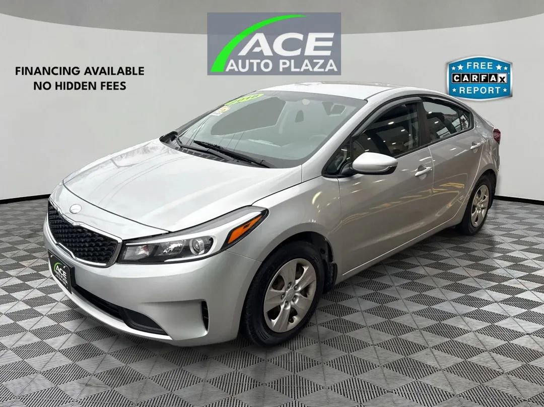 Used 2018 Kia Forte LX image 2