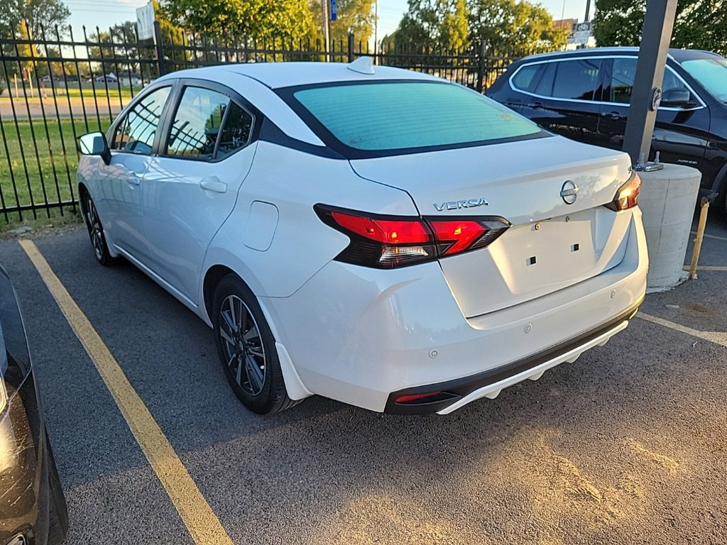 Used 2024 Nissan Versa SV w/ Trunk Package FWD image 4
