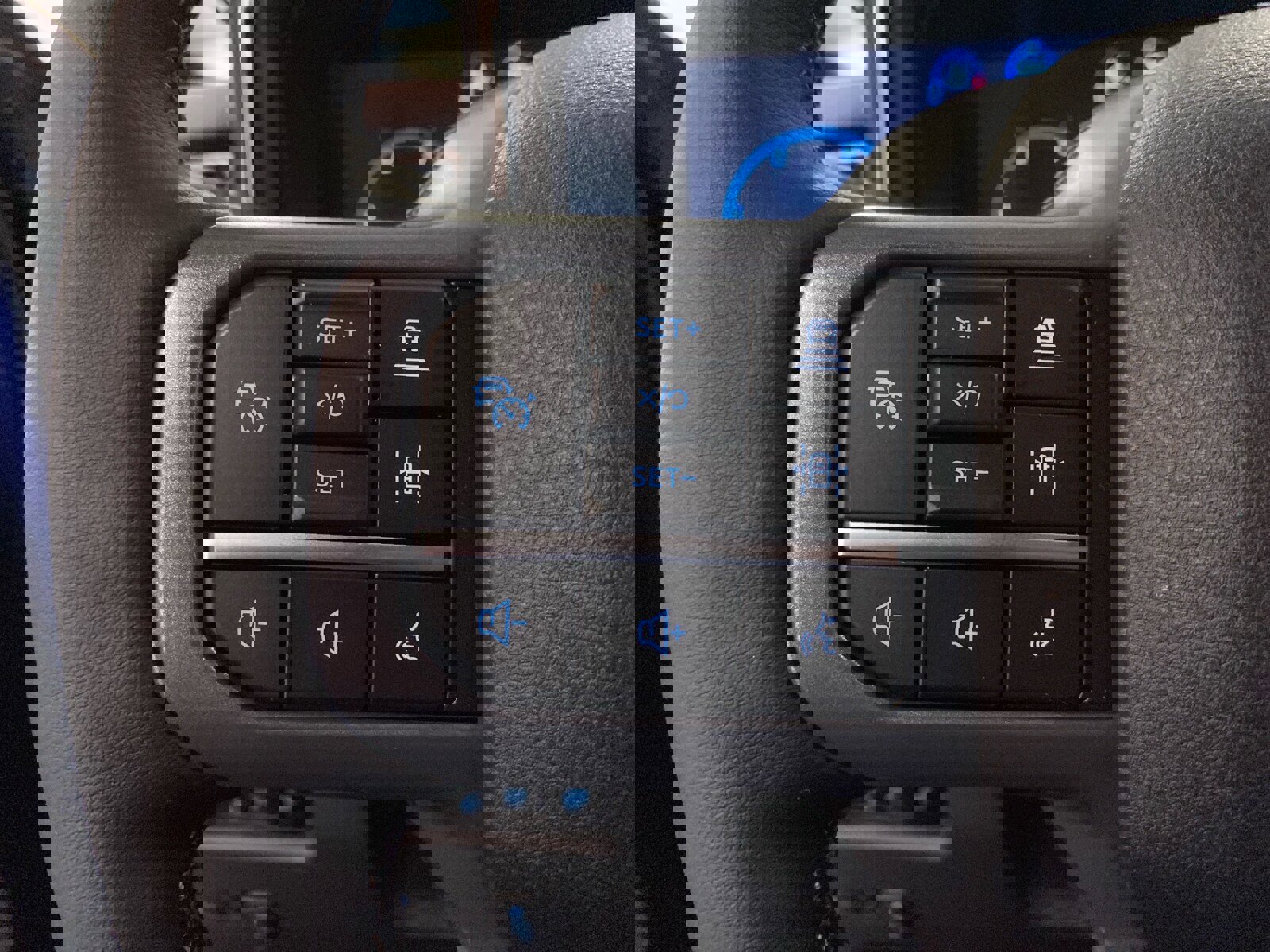 New 2026 Ford F350 Lariat w/ Black Appearance Package image 20